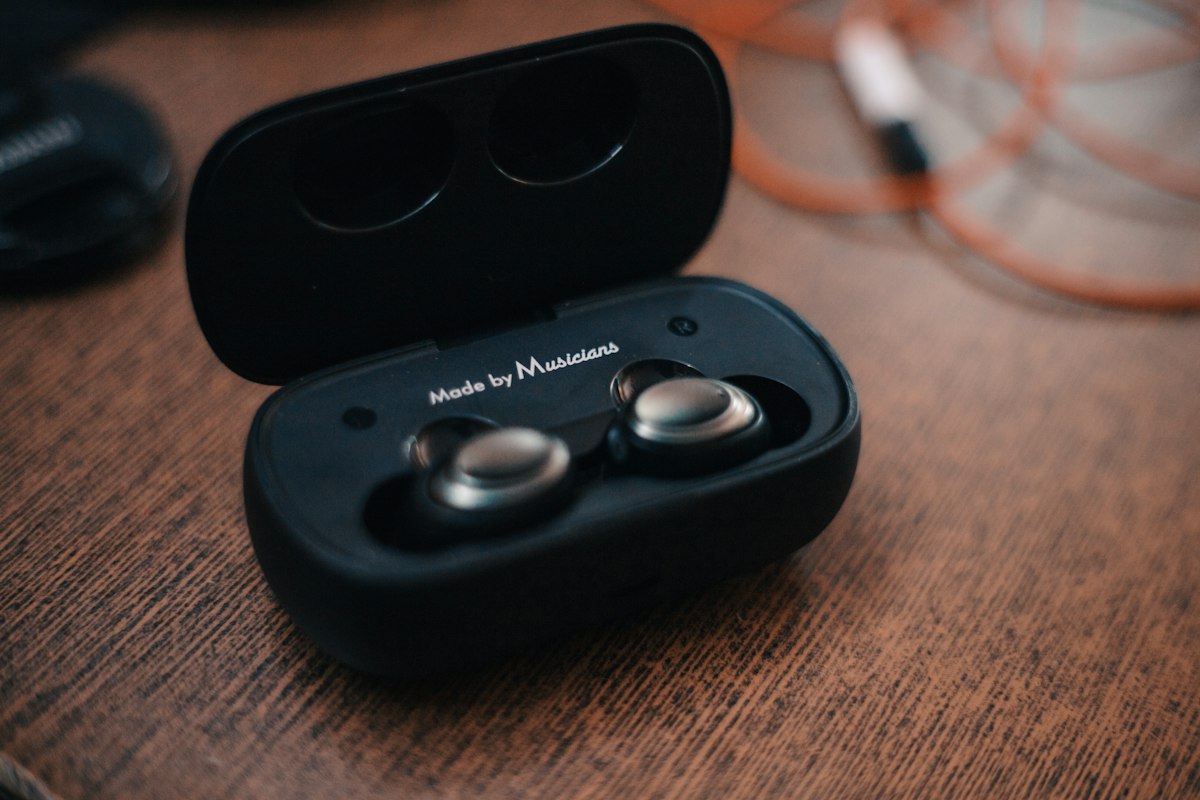 Cuffie o auricolari? Parti dall’uso